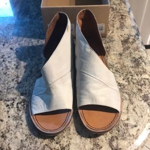 Mont Blanc free people sandal